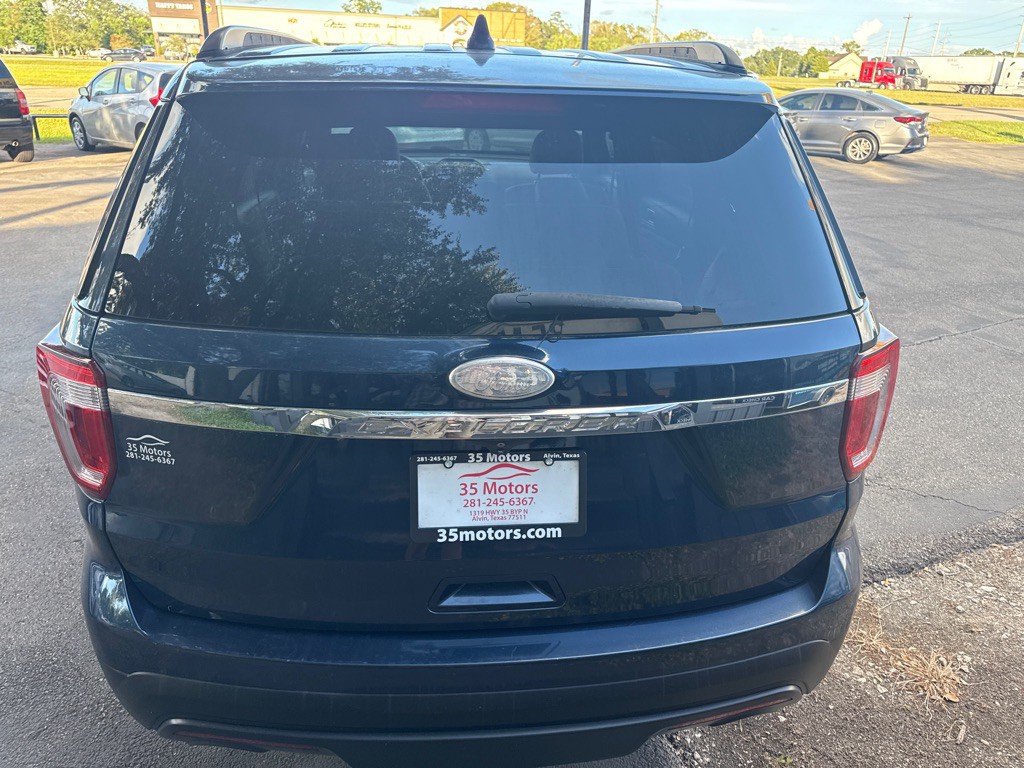 2017 Ford Explorer Image 5