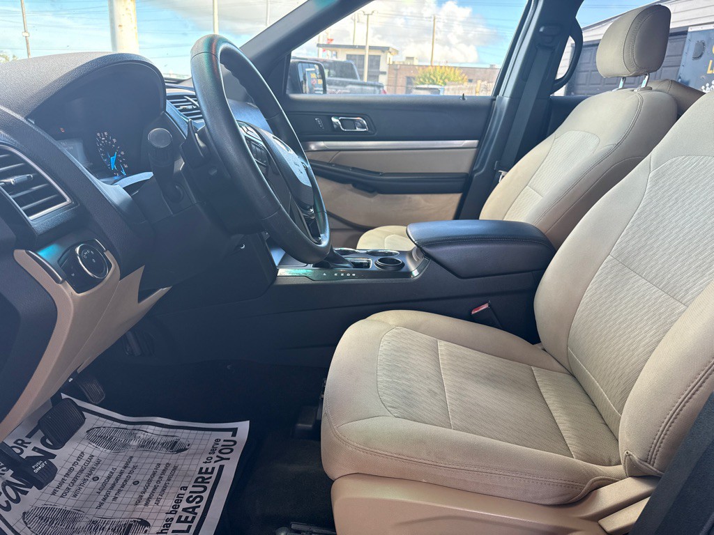 2017 Ford Explorer Image 10