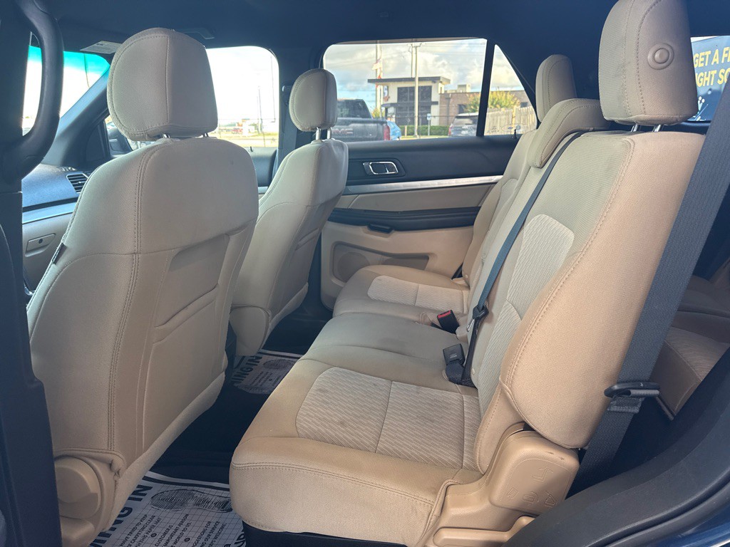 2017 Ford Explorer Image 14