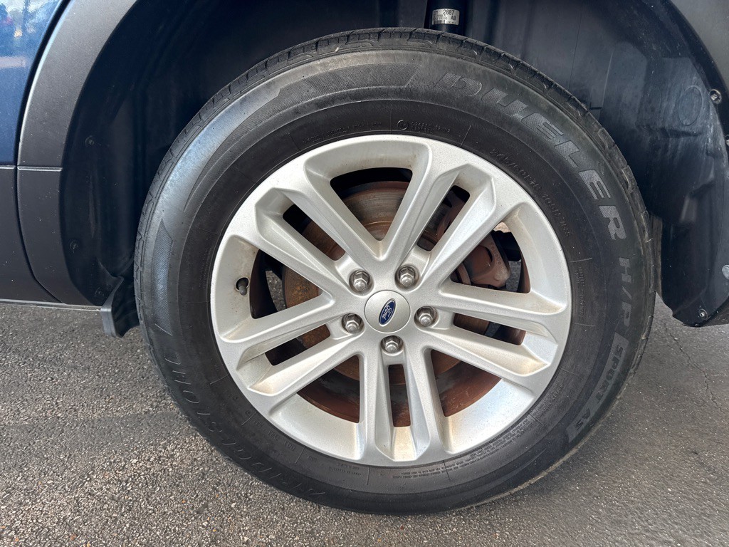 2017 Ford Explorer Image 22