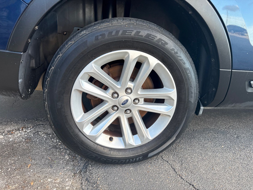 2017 Ford Explorer Image 23