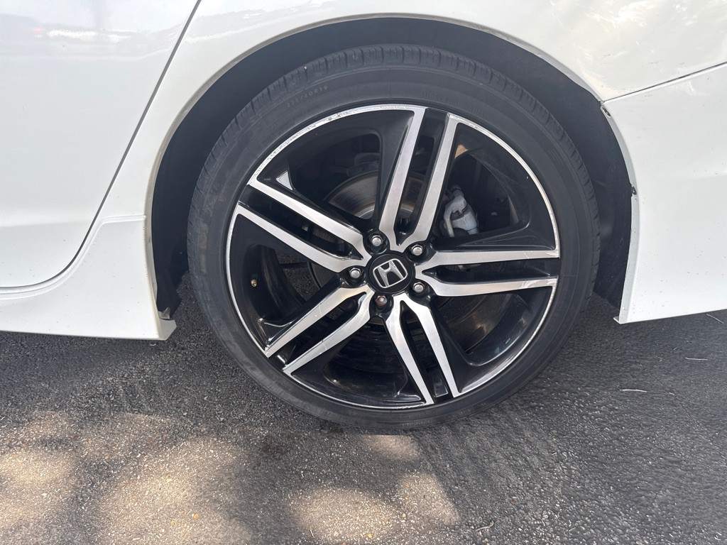 2017 Honda Accord Image 20