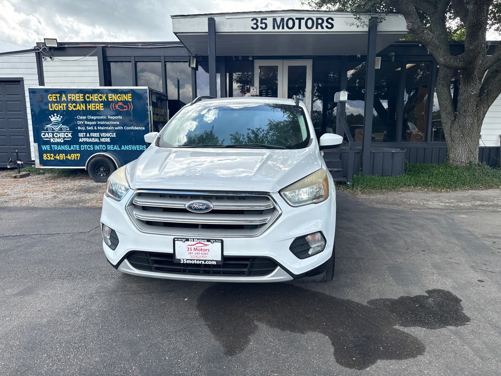 2018 Ford Escape Image 1