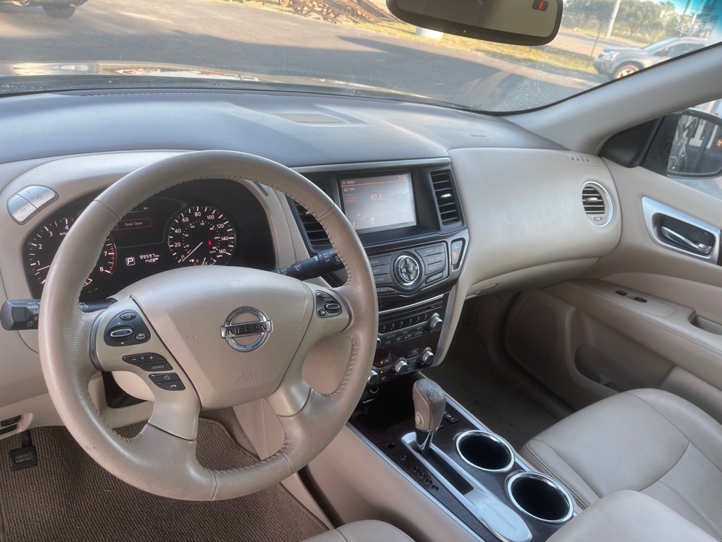 2013 Nissan Pathfinder Image 10