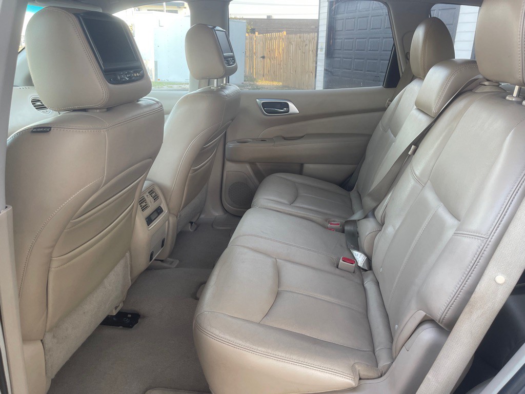 2013 Nissan Pathfinder Image 13