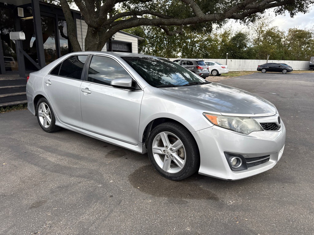 2014 Toyota Camry Image 7