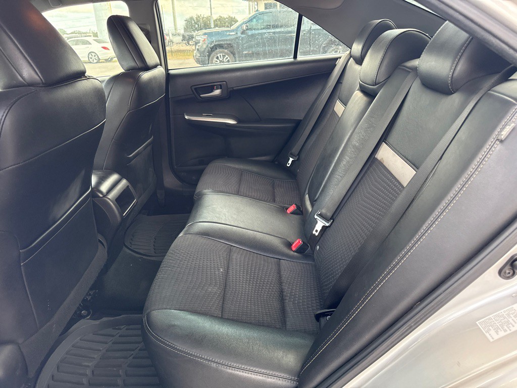 2014 Toyota Camry Image 14