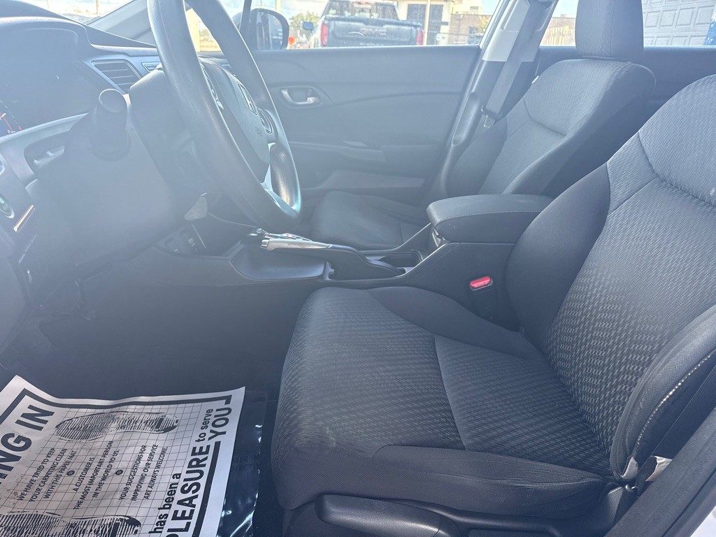 2015 Honda Civic Image 9