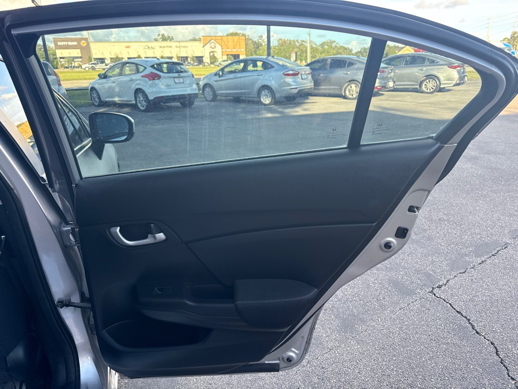 2015 Honda Civic Image 14