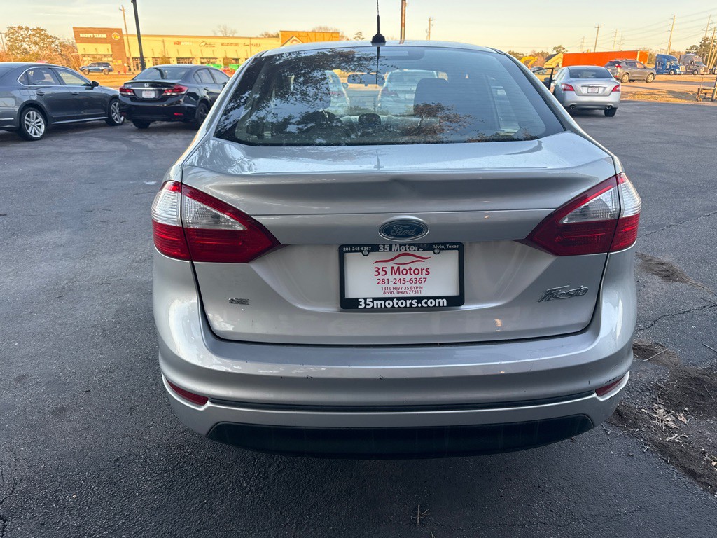 2018 Ford Fiesta Image 5