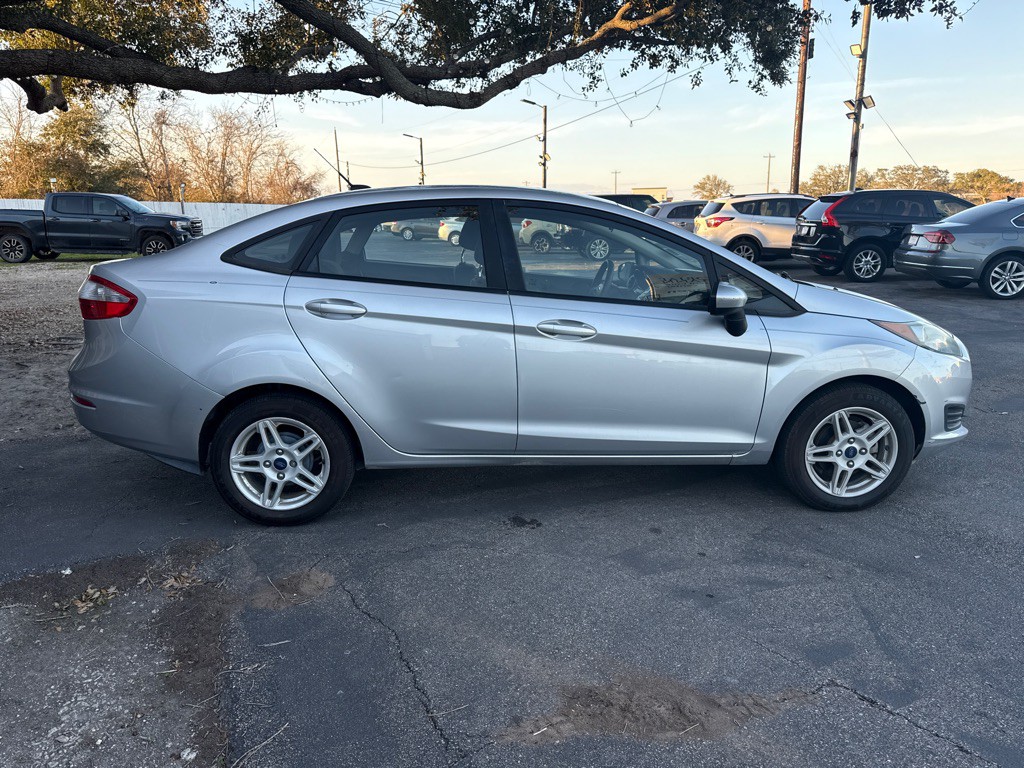 2018 Ford Fiesta Image 7