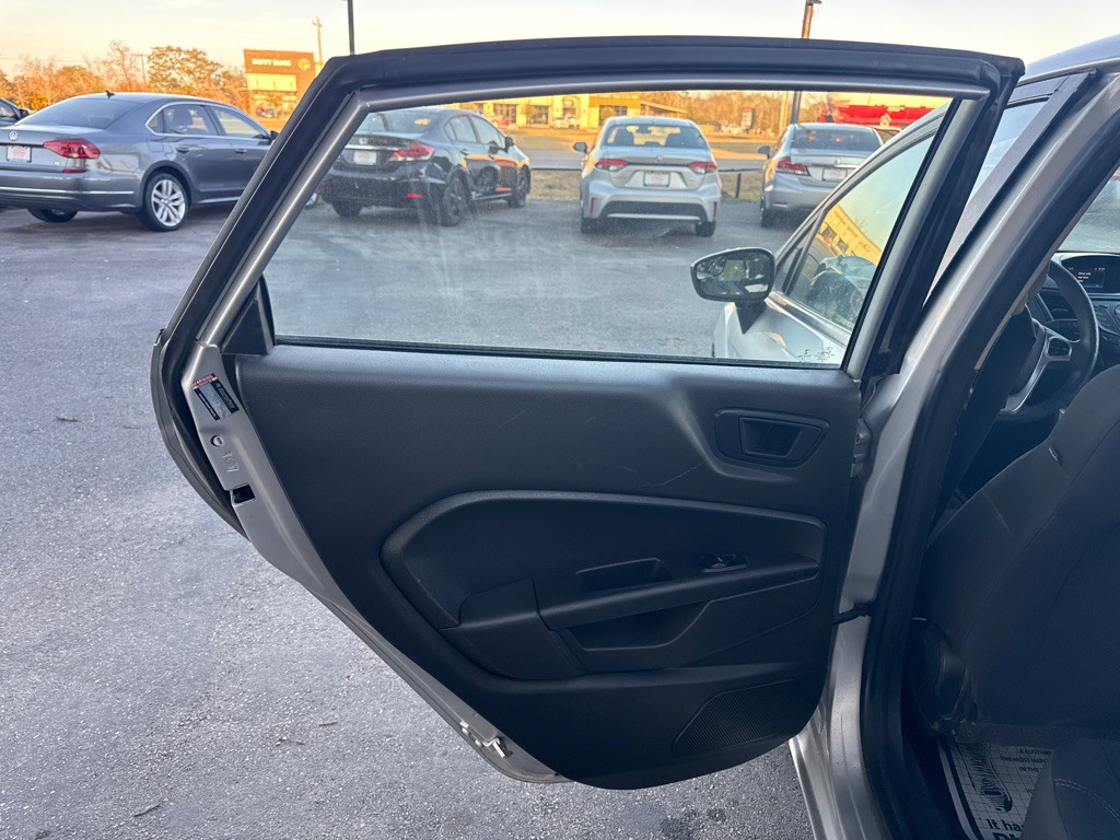 2018 Ford Fiesta Image 13