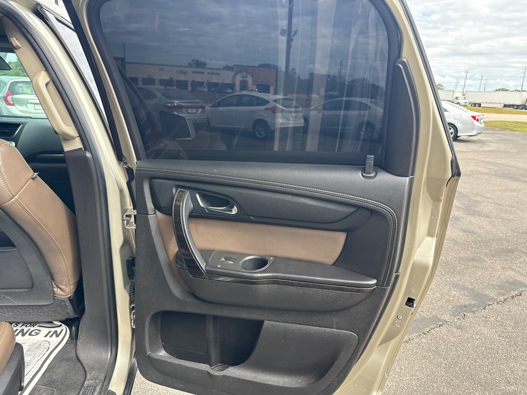 2014 GMC Acadia Image 17
