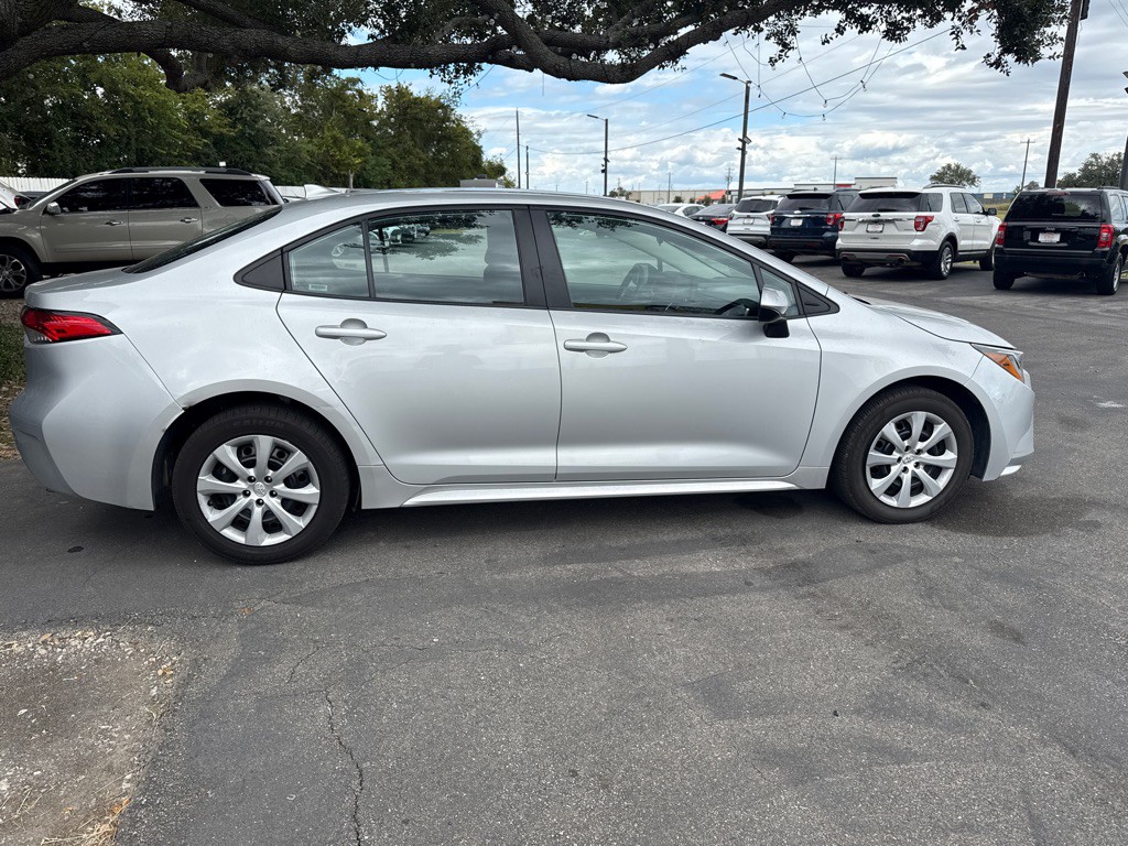 2022 Toyota Corolla Image 6