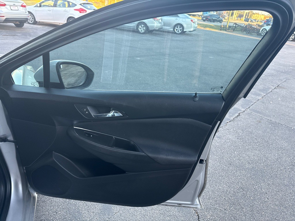 2019 Chevrolet Cruze Image 20