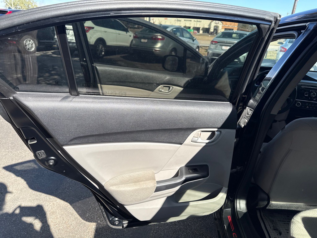 2013 Honda Civic Image 12