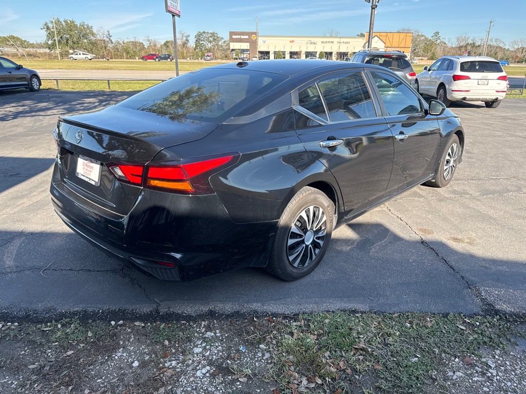 2019 Nissan Altima Image 6
