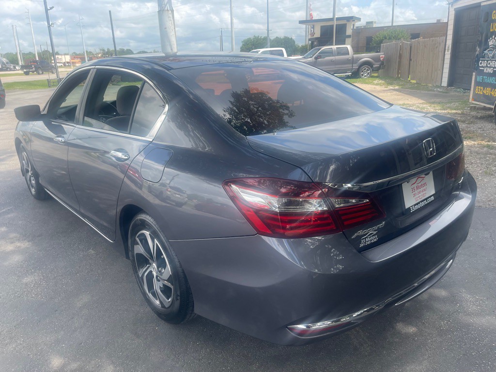 2017 Honda Accord Image 7