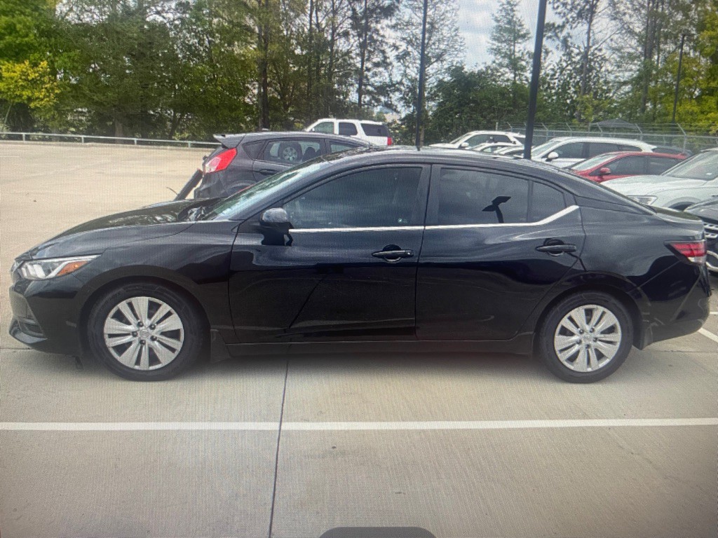 2020 Nissan Sentra Image 2
