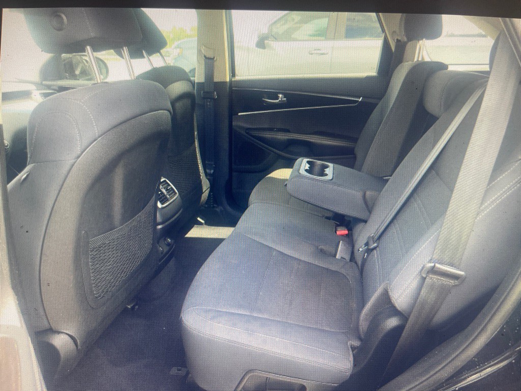 2019 Kia Sorento Image 7