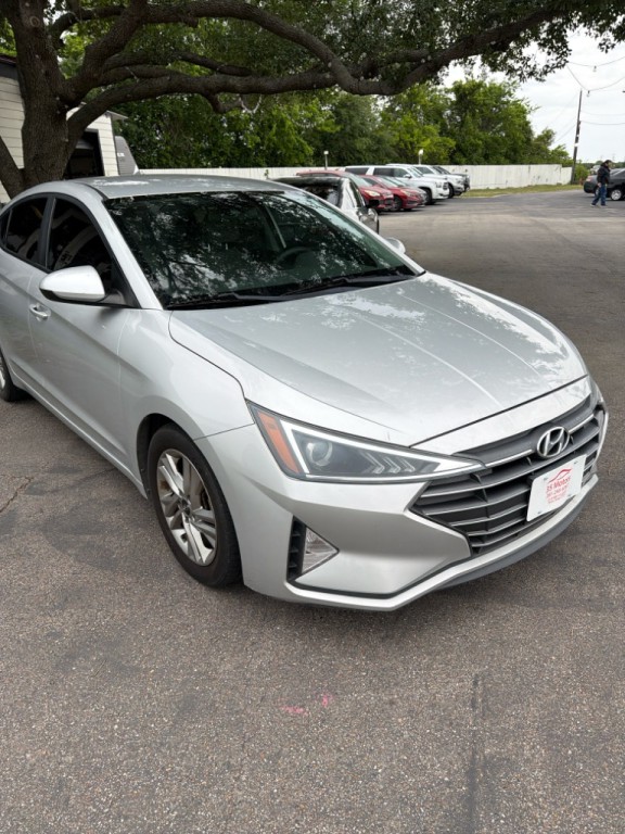 2020 Hyundai Elantra Image 4
