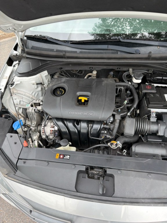 2020 Hyundai Elantra Image 6