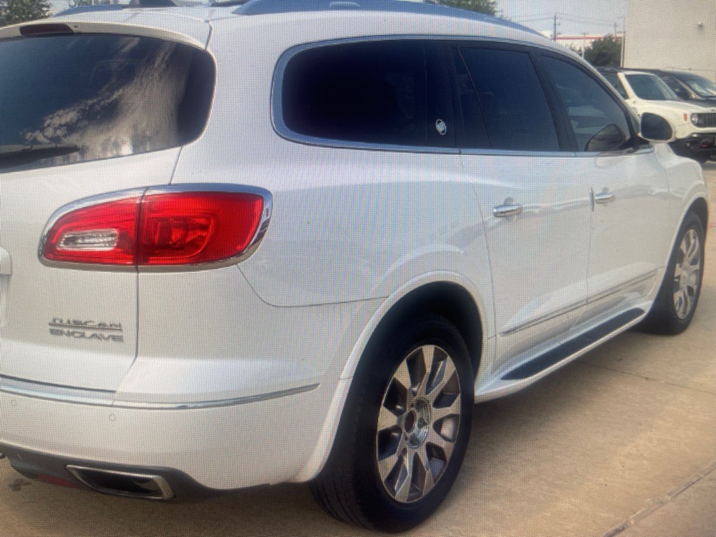 2016 Buick Enclave Image 2