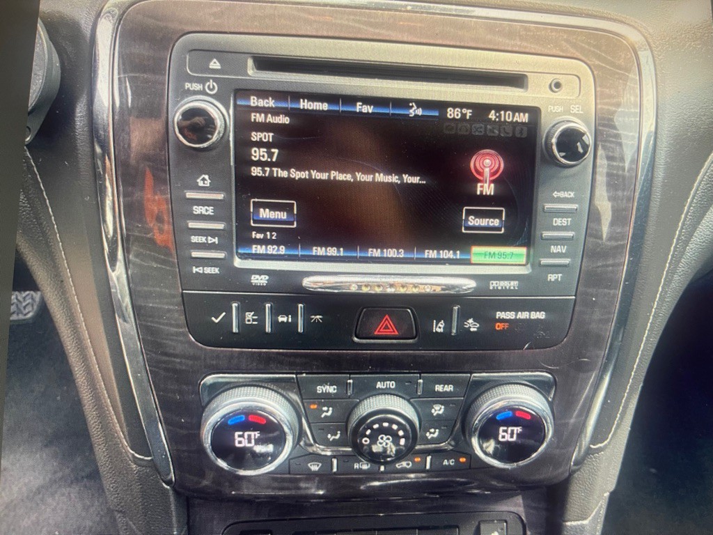 2016 Buick Enclave Image 10