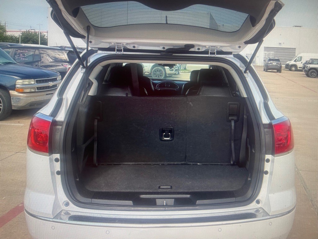 2016 Buick Enclave Image 14