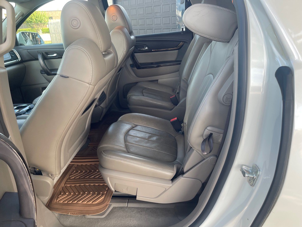 2016 Buick Enclave Image 21