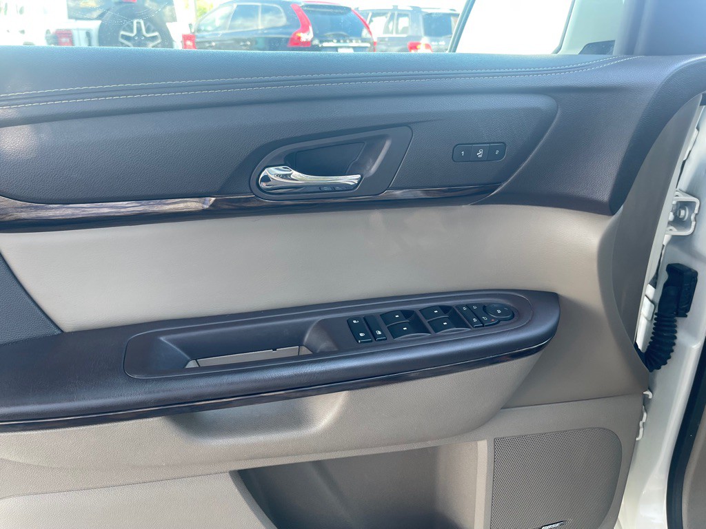 2016 Buick Enclave Image 25