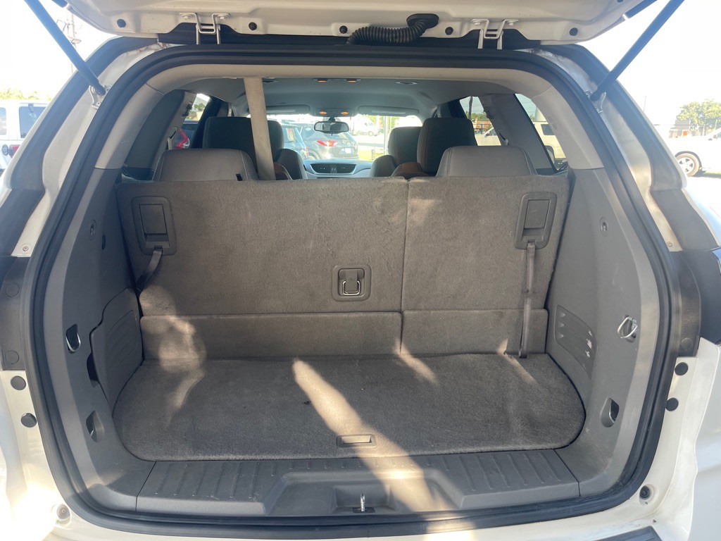 2016 Buick Enclave Image 40