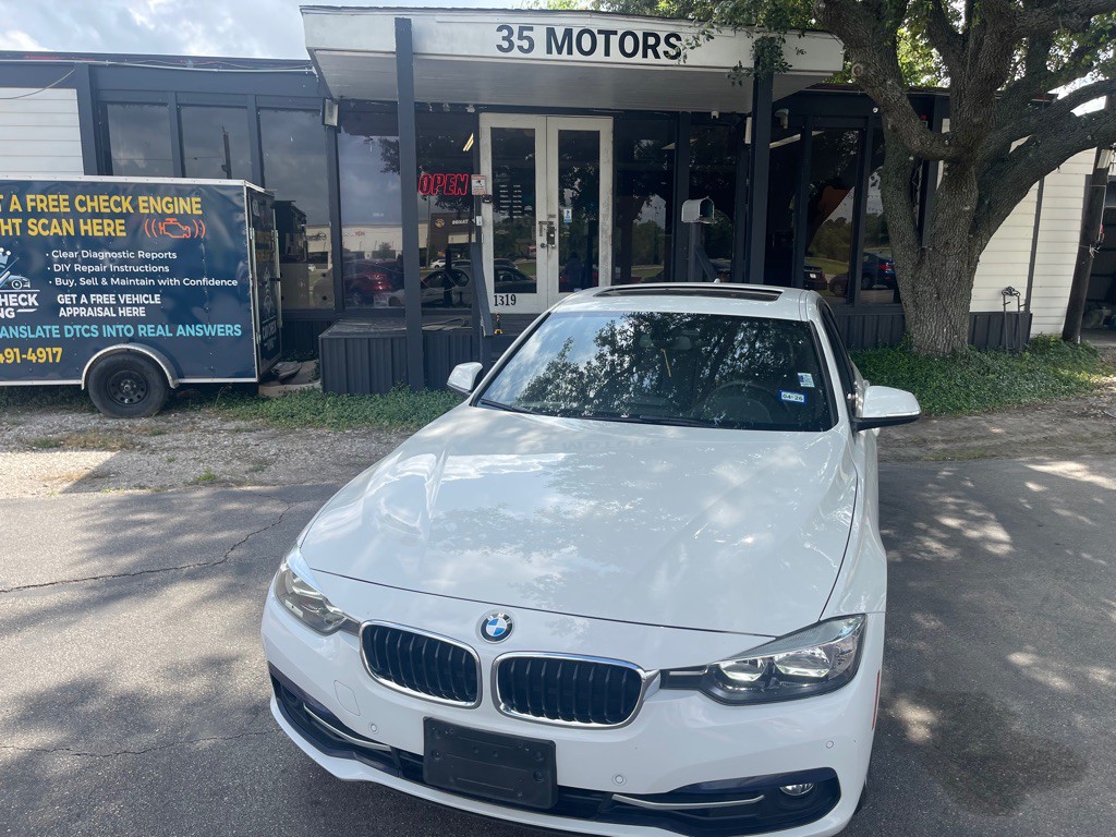 2017 BMW 3 Series Image 2