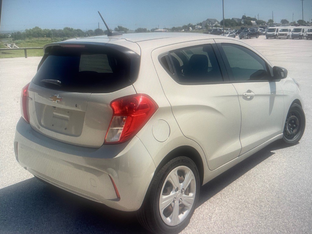 2020 Chevrolet Spark Image 3