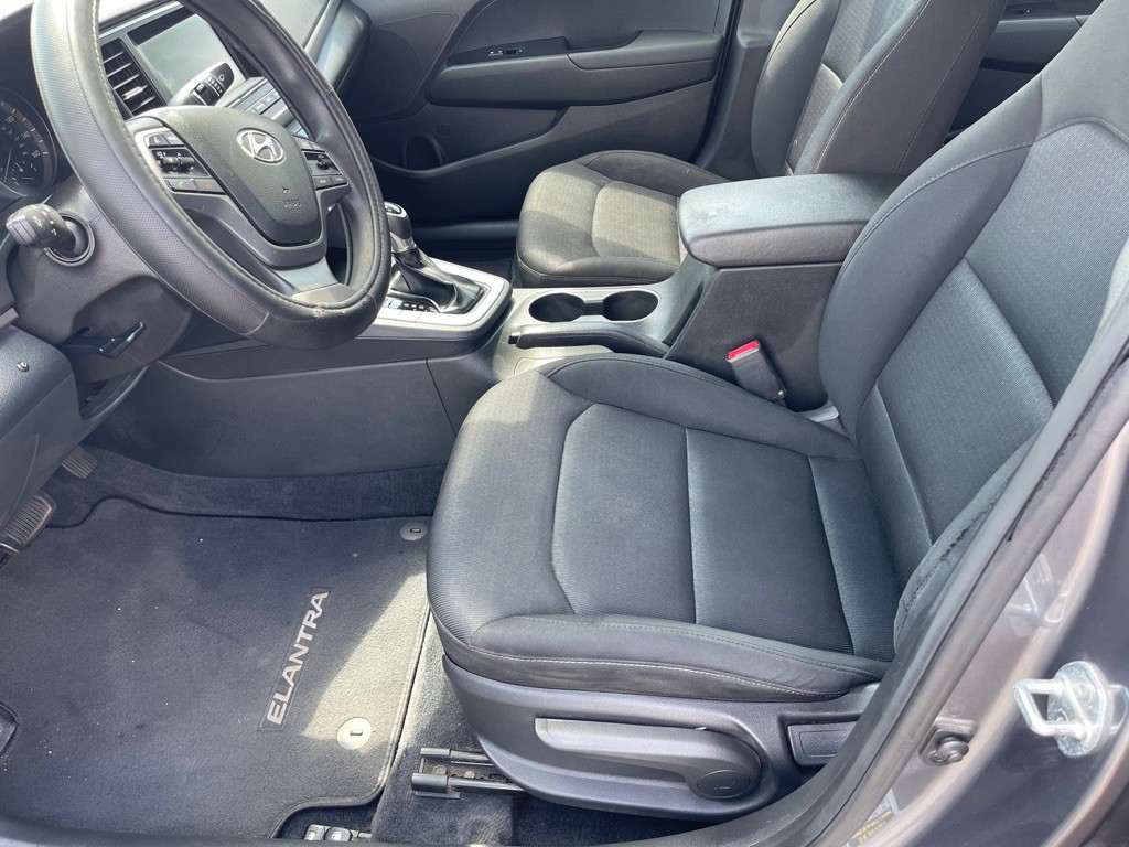 2018 Hyundai Elantra Image 5