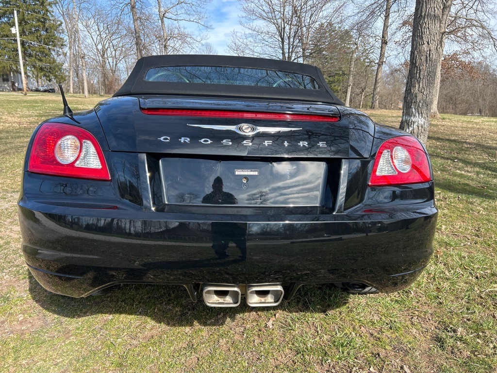 2006 Chrysler Crossfire Image 7