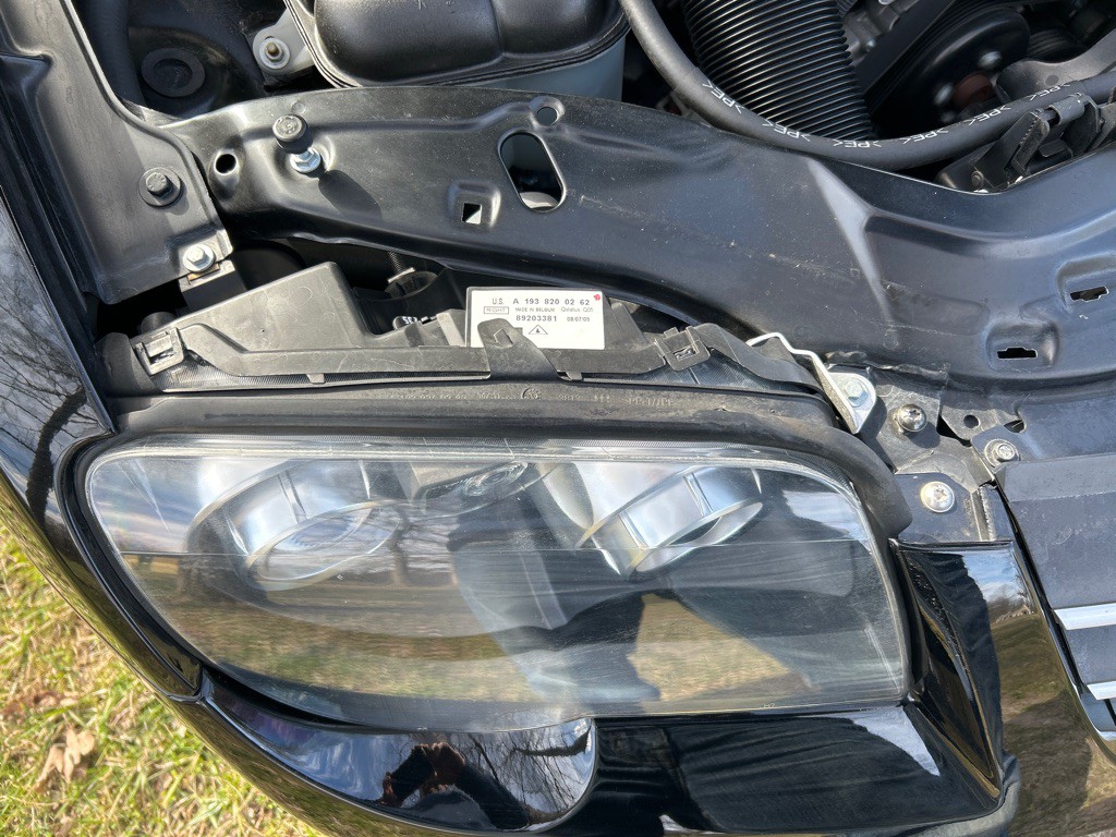 2006 Chrysler Crossfire Image 22