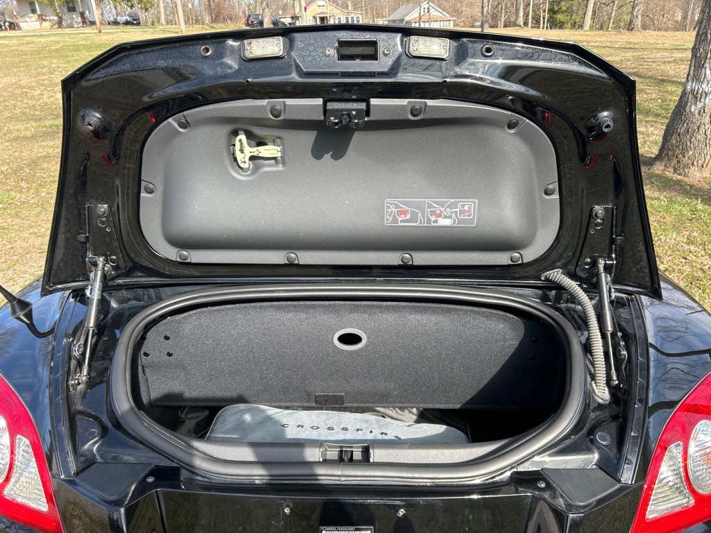 2006 Chrysler Crossfire Image 26