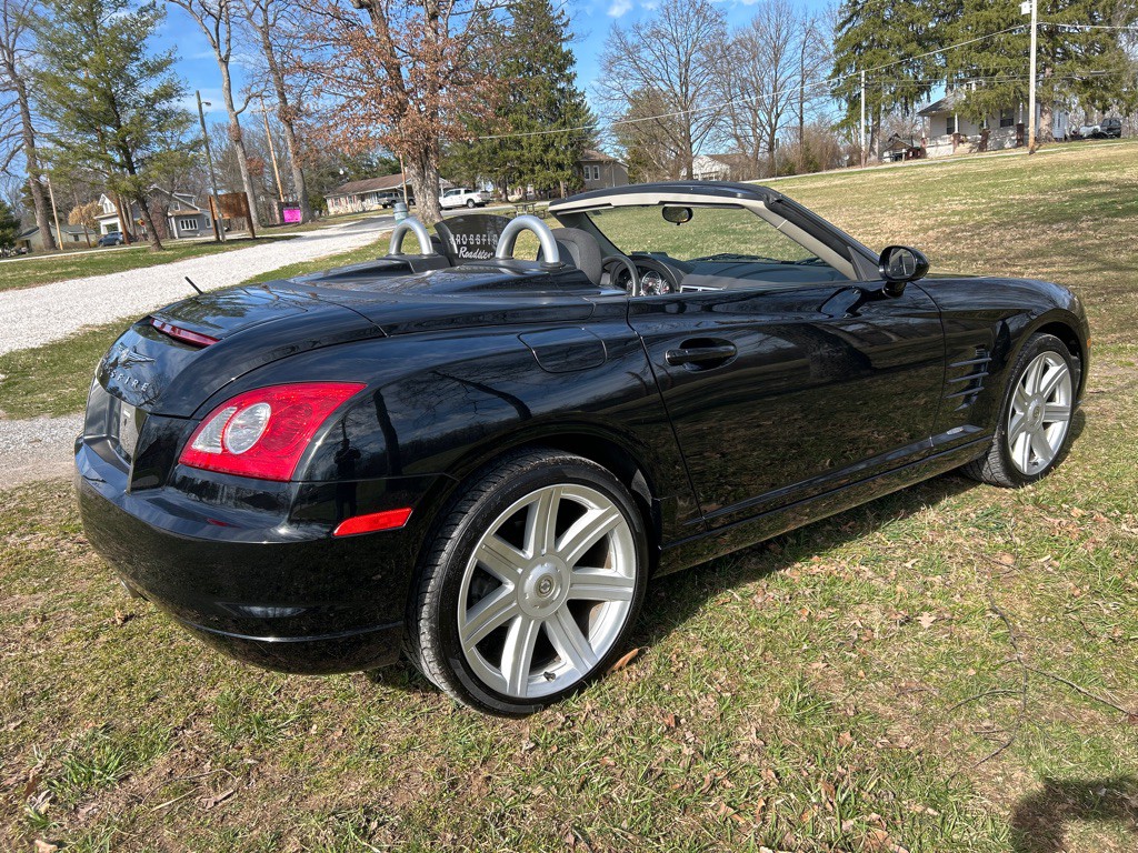 2006 Chrysler Crossfire Image 40