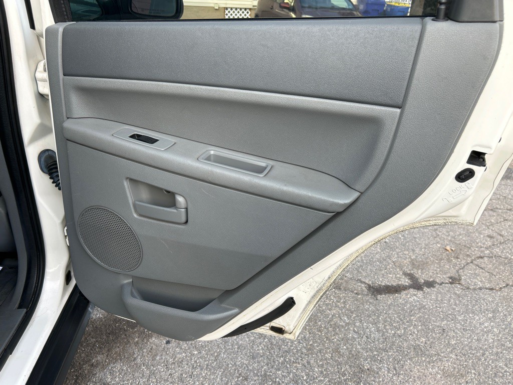 2005 Jeep Grand Cherokee Image 15