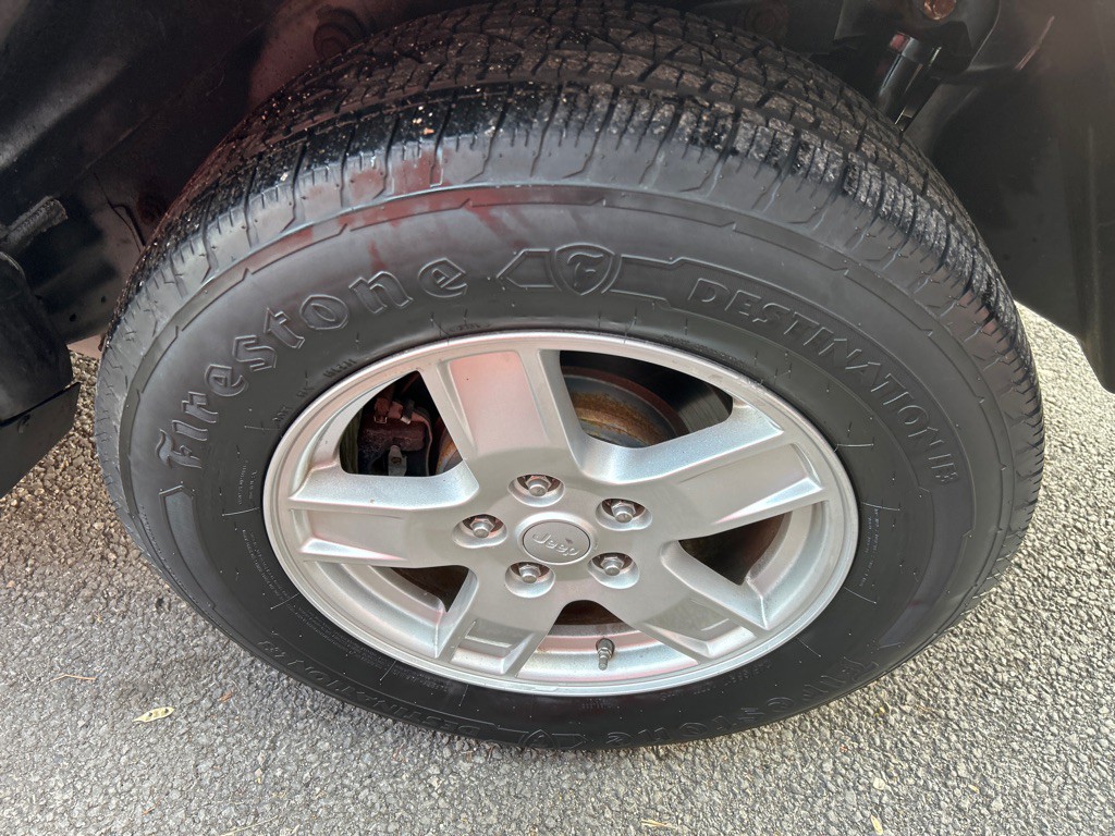 2005 Jeep Grand Cherokee Image 23