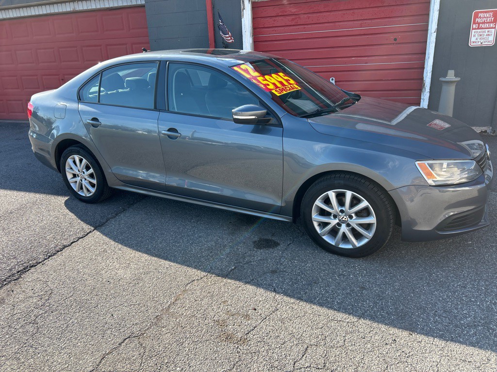 2012 Volkswagen Jetta Image 1
