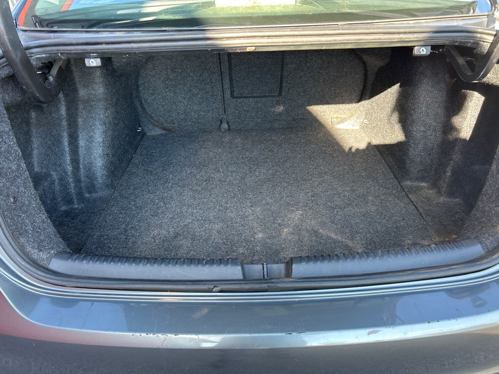 2012 Volkswagen Jetta Image 18