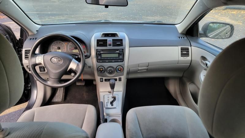 2012 Toyota Corolla Image 13