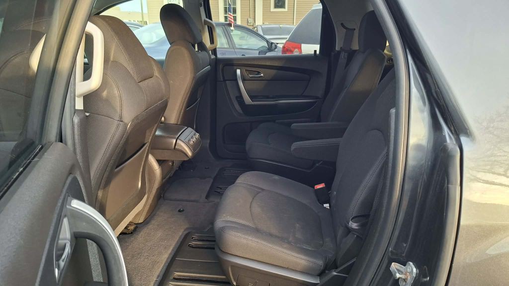 2012 GMC Acadia Image 3