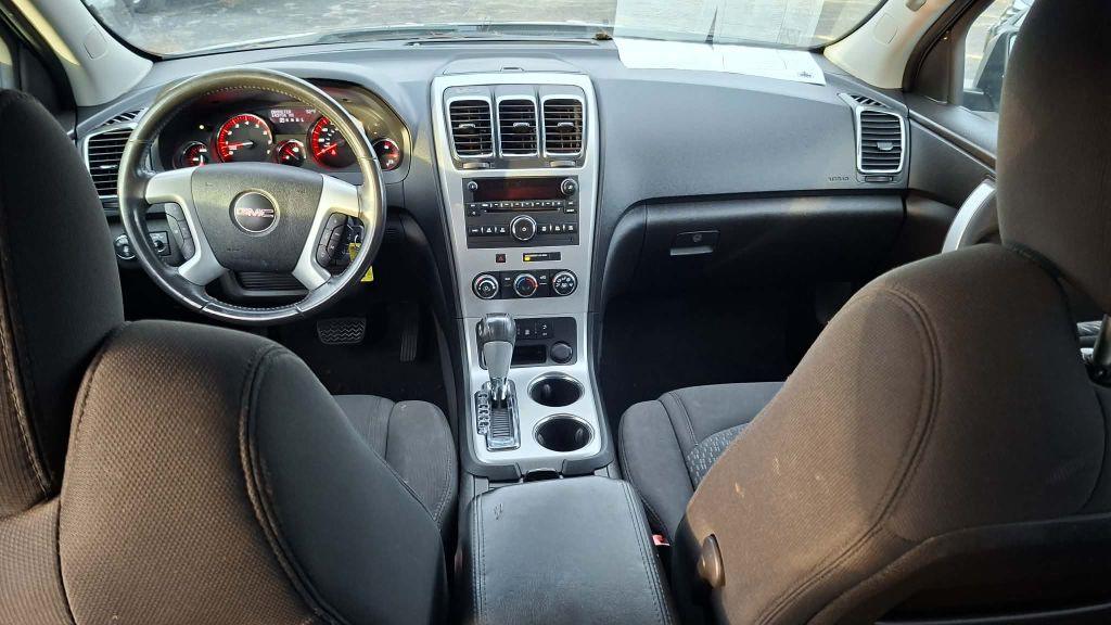 2012 GMC Acadia Image 4