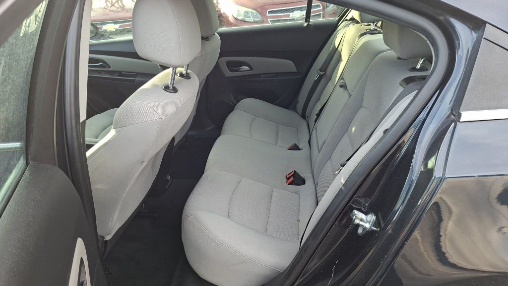 2016 Chevrolet Cruze Image 3