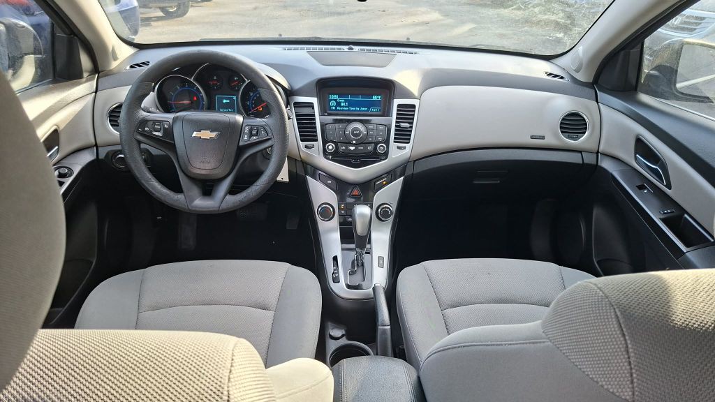 2016 Chevrolet Cruze Image 4