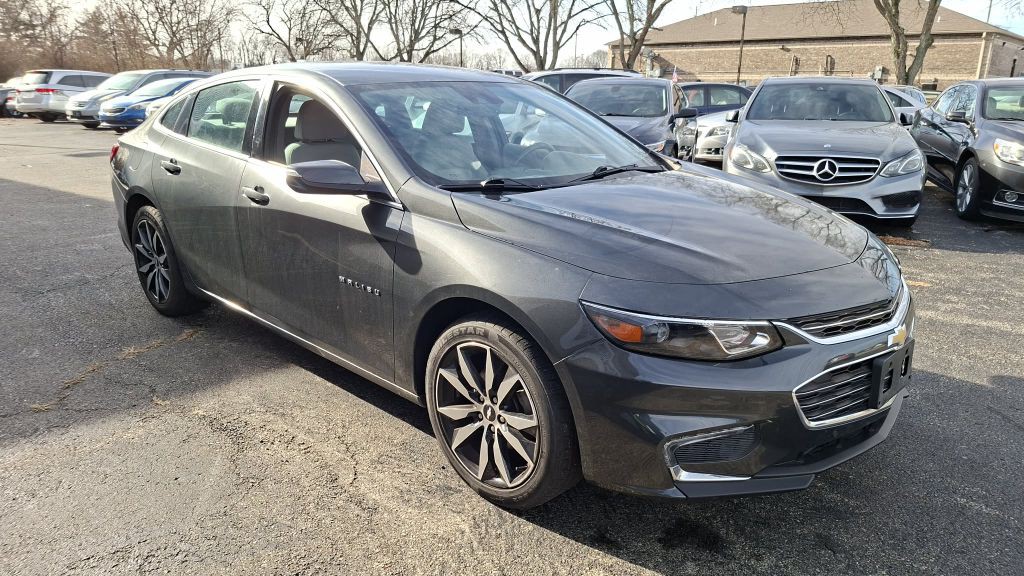 2016 Chevrolet Malibu Image 1