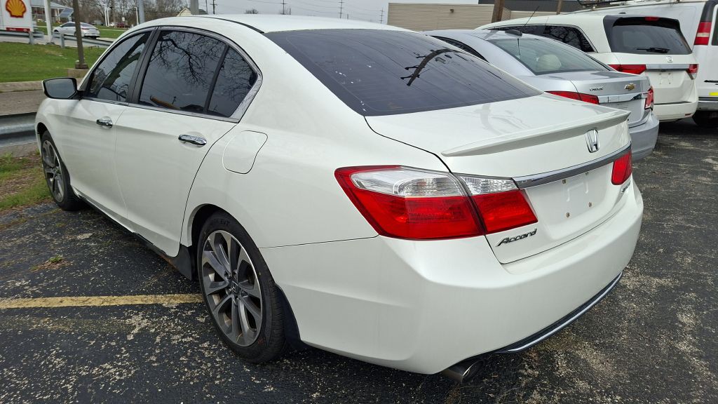 2014 Honda Accord Image 2